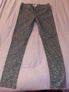 So Grey Lightweight Pants With Pattern Of Hearts